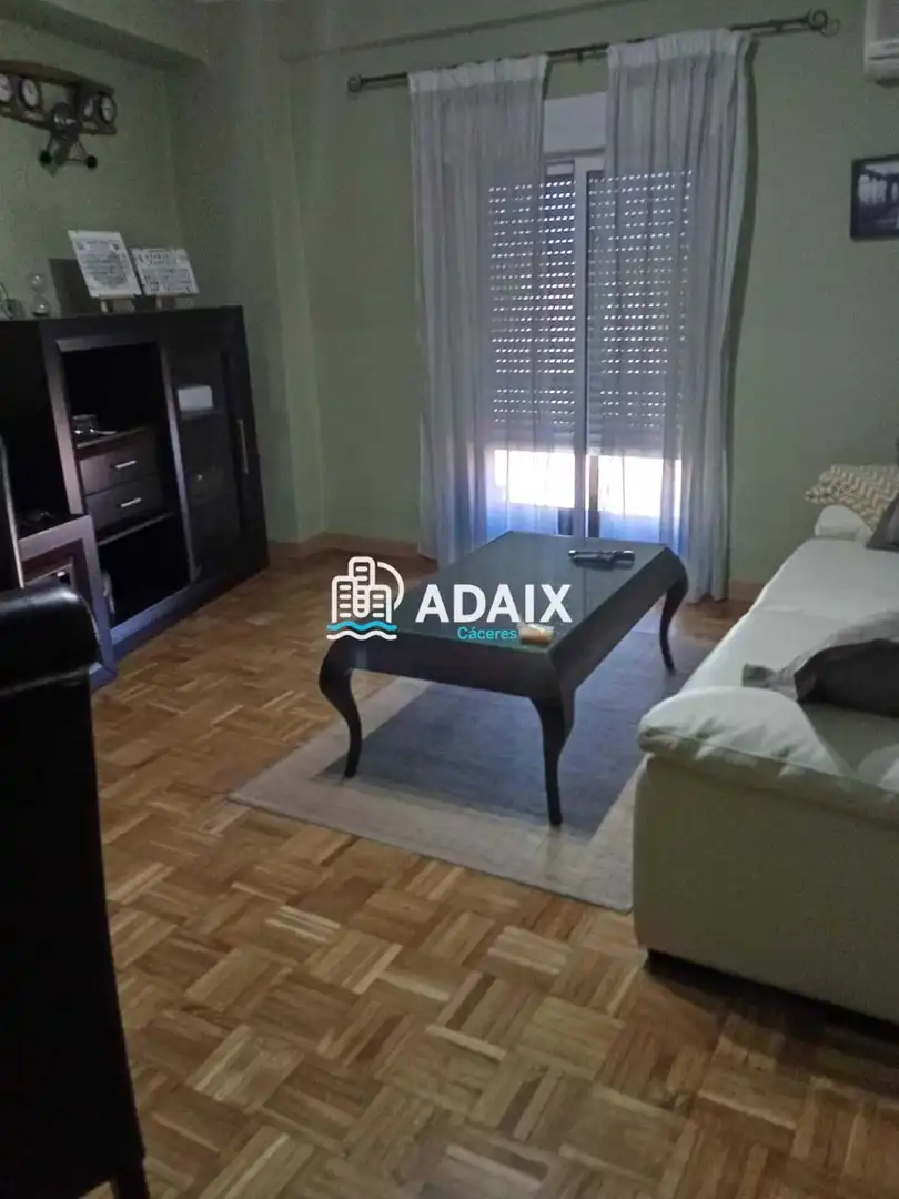 Sala de estar de Piso en venta en Cáceres con Aire acondicionado, Calefacción y Terraza
