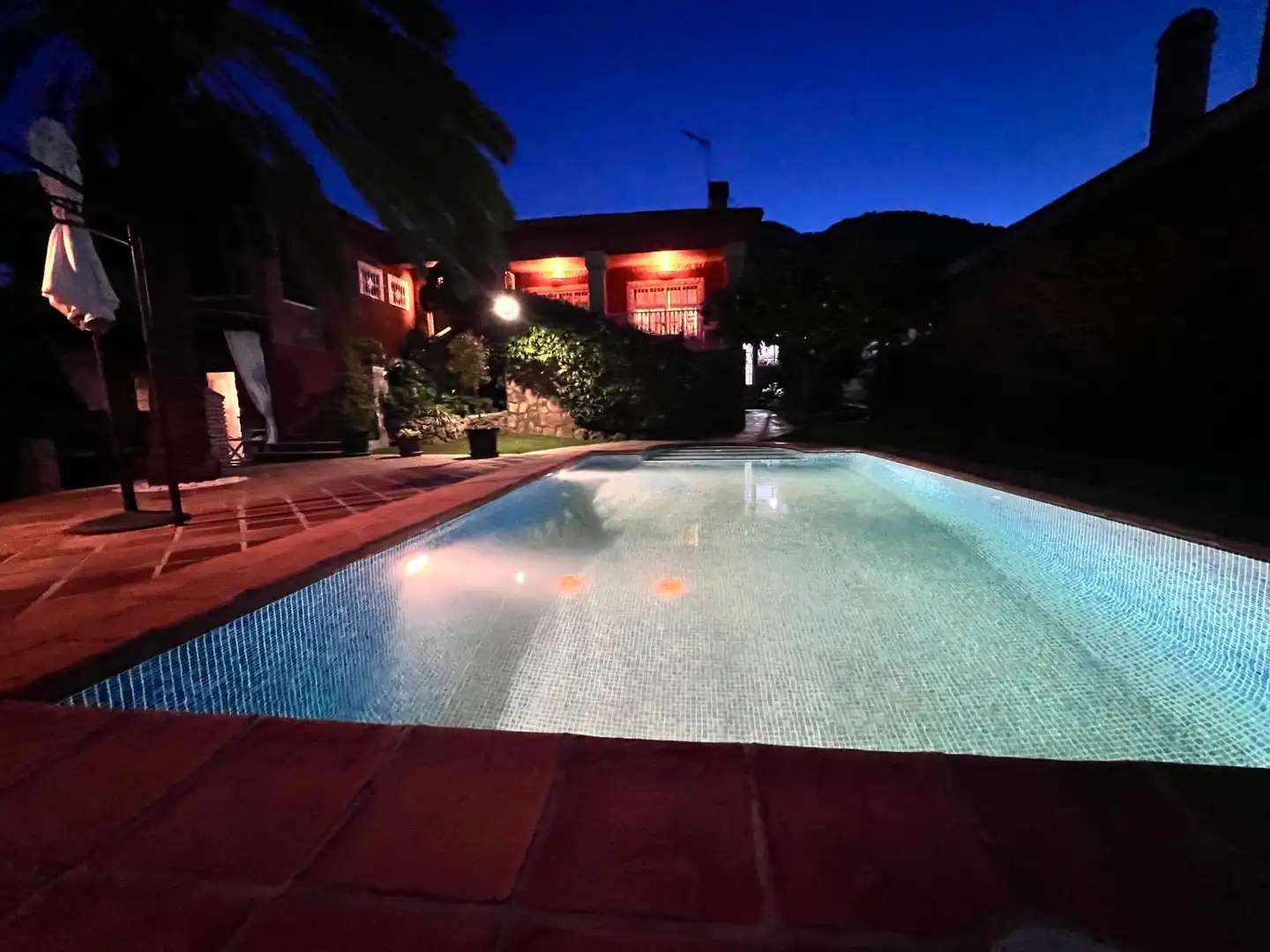 Piscina de Casa o xalet en venda en Alhaurín de la Torre amb Aire condicionat, Jardí privat i Terrassa