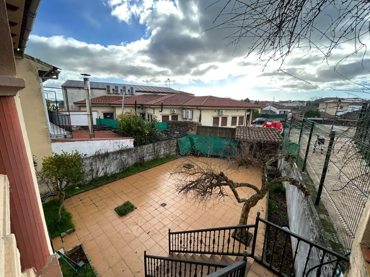Vista exterior de Casa o chalet en venta en Perales del Puerto con Jardín privado, Trastero y Amueblado