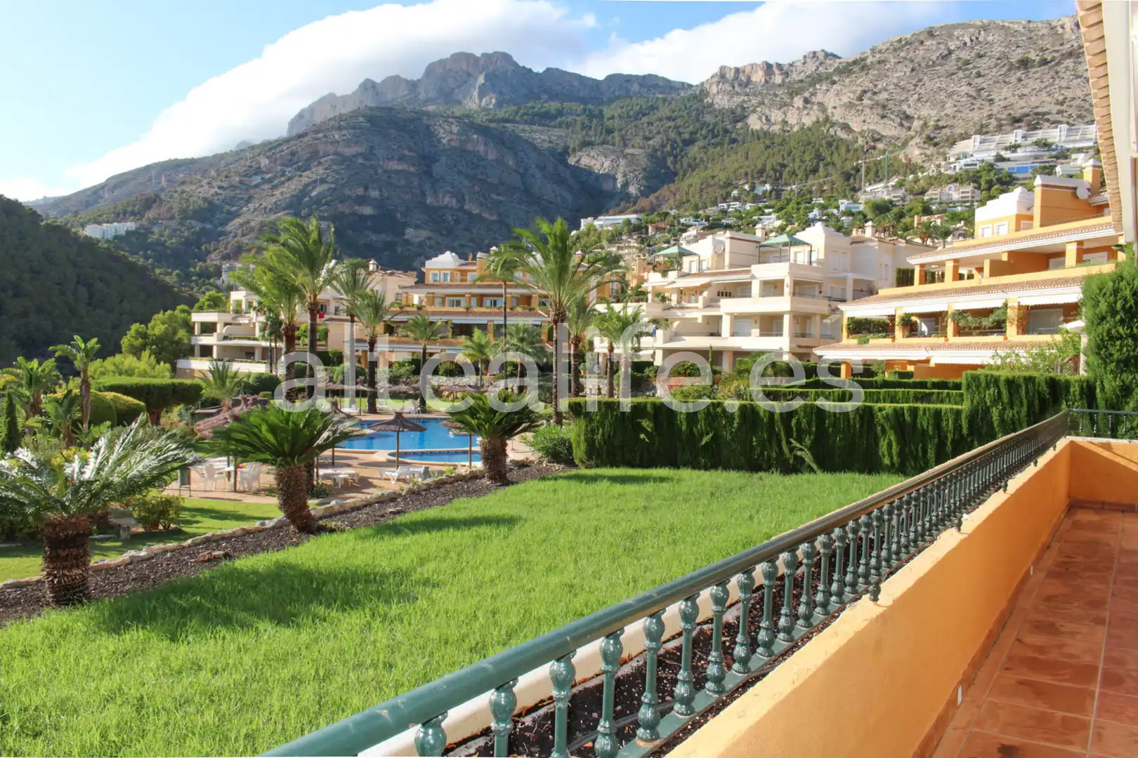 Vista exterior de Apartamento en venta en Altea con Aire acondicionado, Calefacción y Jardín privado
