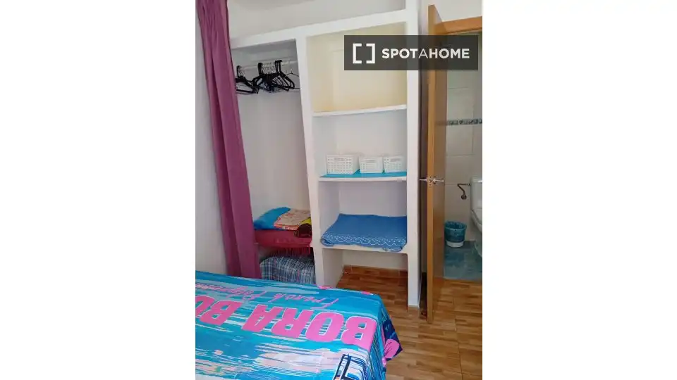 Habitación de Piso para compartir en Madrid con Aire acondicionado, Calefacción y Terraza