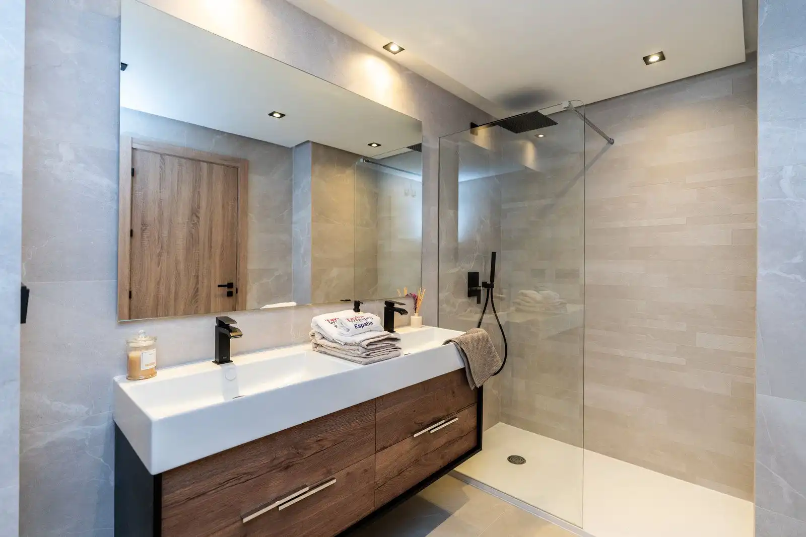 Apartamento con terraza en venta en Istán, imagen 18