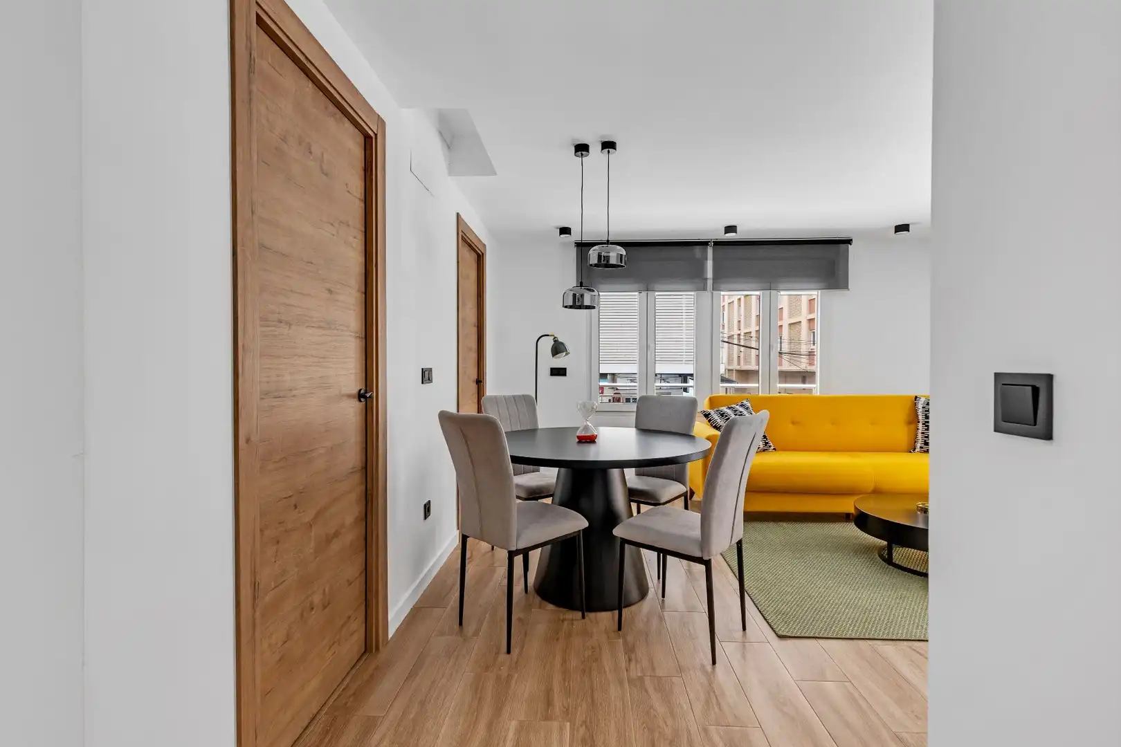 Comedor de Apartamento en venta en Torrevieja con Terraza, Trastero y Amueblado