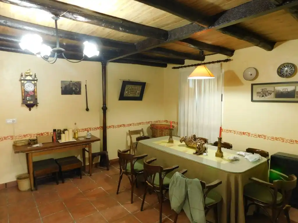 Casa rústica amb jardí en venda a Don Benito, imagen 2