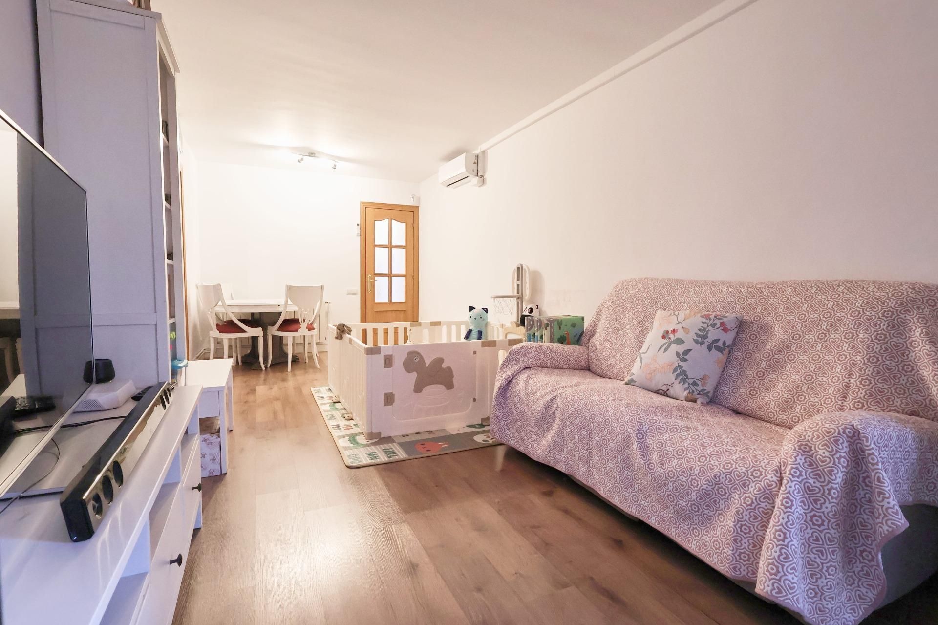 Bedroom of Flat for sale in Vilanova i la Geltrú  with Heating, Parquet flooring and Balcony