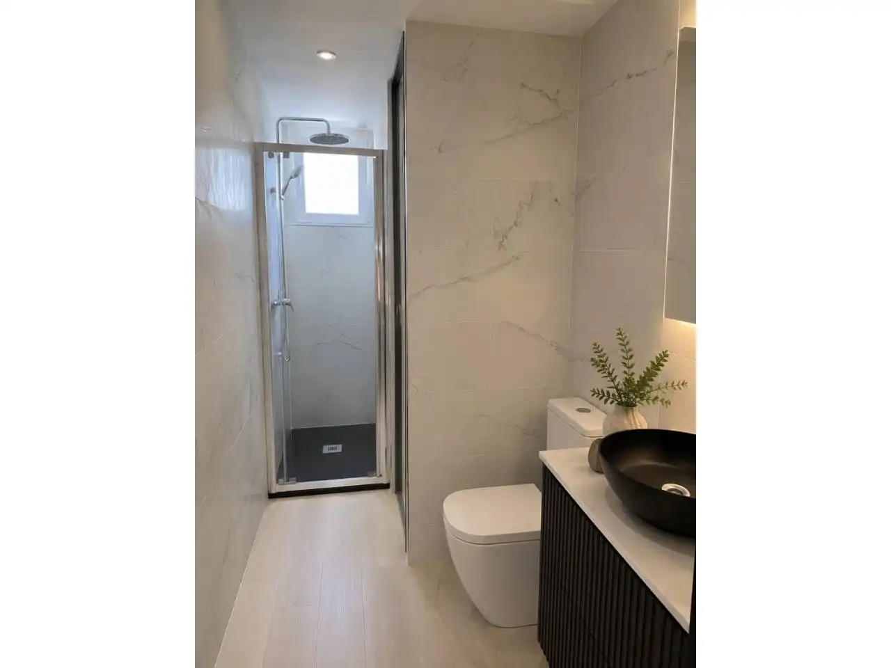 Bathroom of Flat for sale in Elda