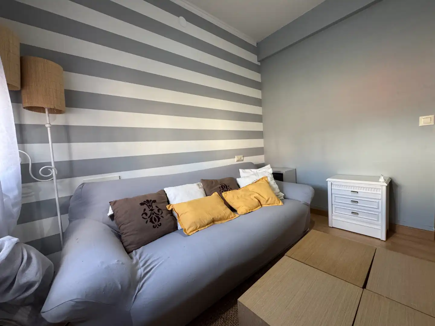 Flat to rent in Avenida Venezuela, imagen 2
