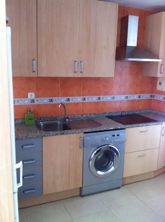 Cuina de Apartament de lloguer en Dénia amb Calefacció, Balcó i Piscina comunitària