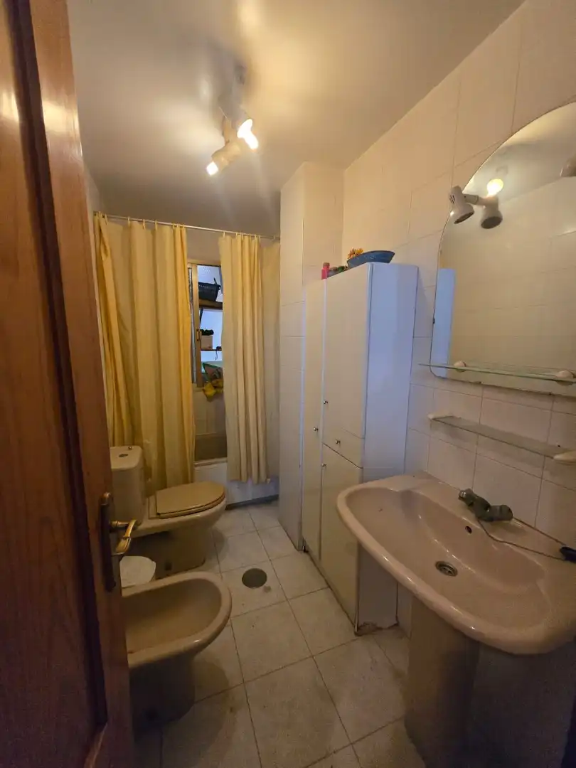 Badezimmer von Wohnung zum Verkauf in Roquetas de Mar mit Klimaanlage, Heizung und Möbliert