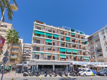 Flat with lift for sale in Calle Marquita 3