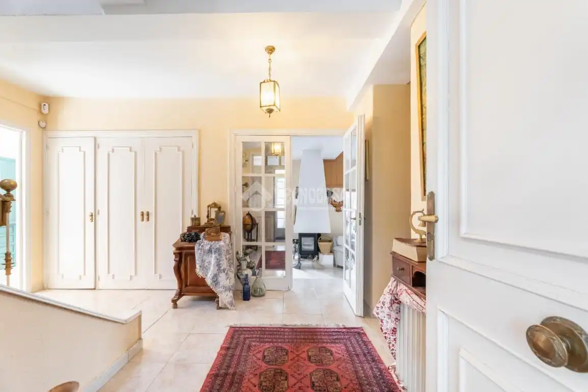 Haus oder Chalet zum Verkauf in Torrelodones mit Heizung, Privatgarten und Terrasse