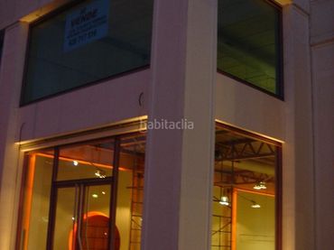 Locale commerciale in vendita a Avinguda País Valencià 9