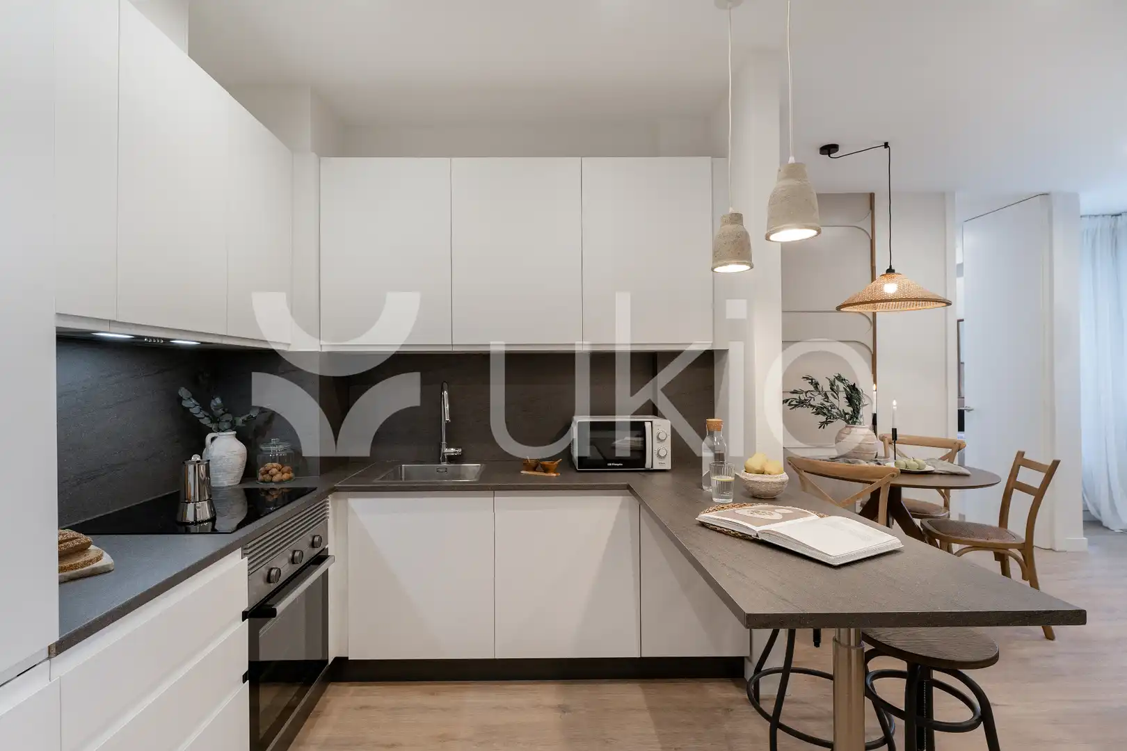 Cocina de Apartamento de alquiler en Madrid con Aire acondicionado, Calefacción y Amueblado