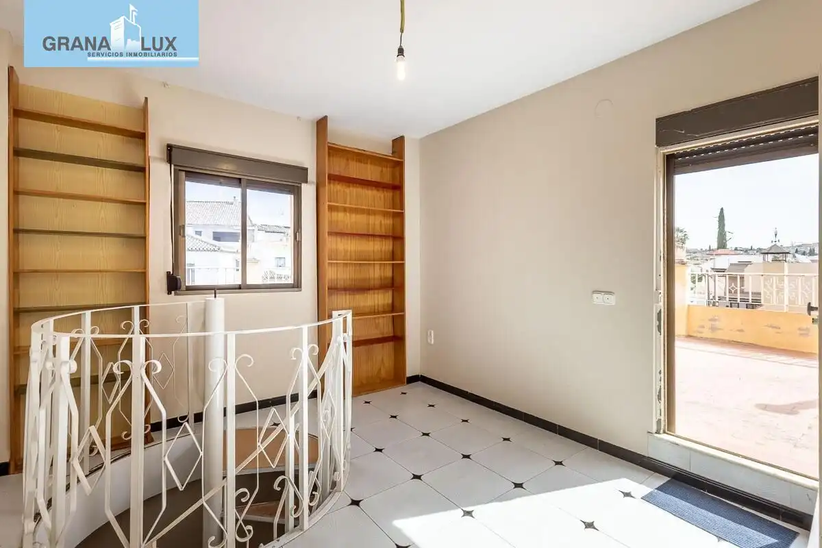 Chalet con terraza en venta en Calle de la Reina Mora, imagen 38