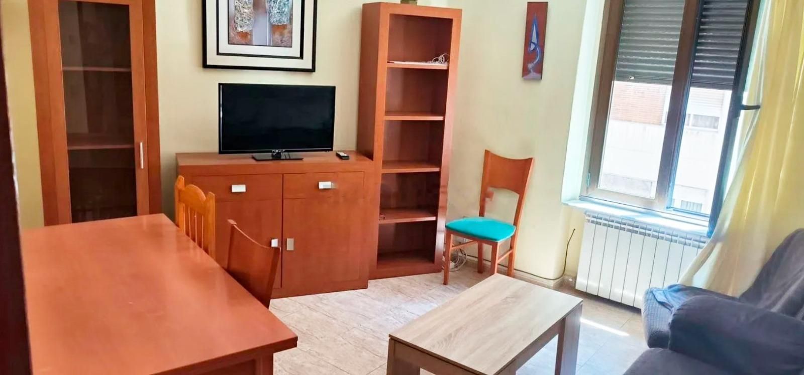 Living room of Flat to rent in Salamanca Capital  with Heating