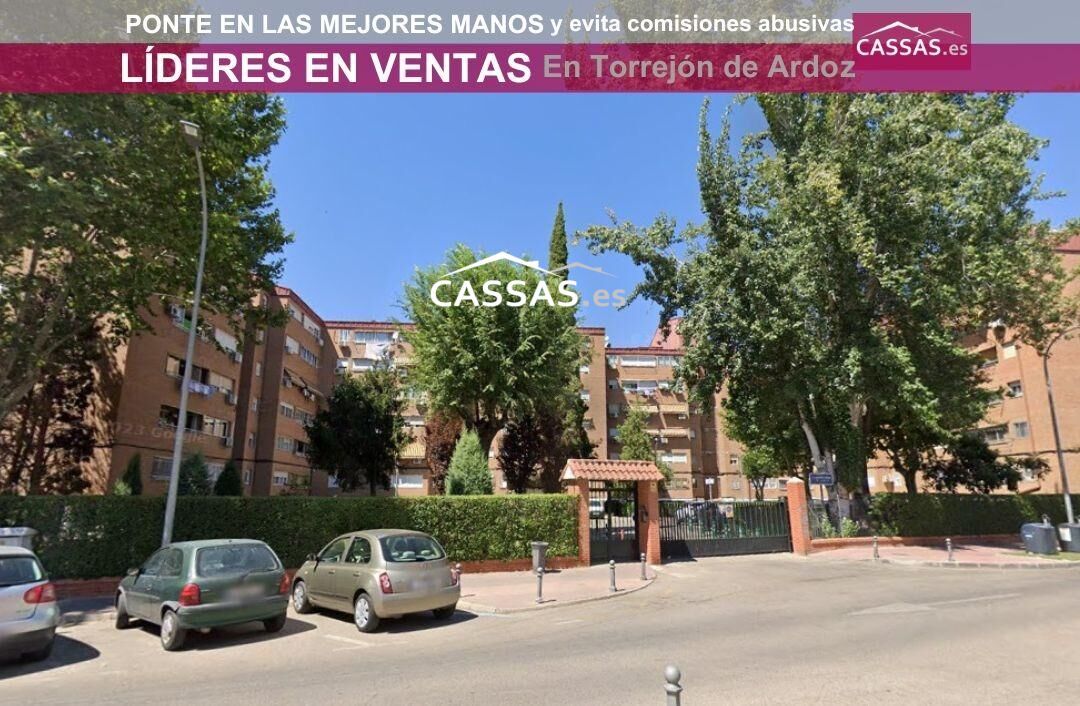 Vista exterior de Pis en venda en Torrejón de Ardoz amb Calefacció, Parquet i Terrassa