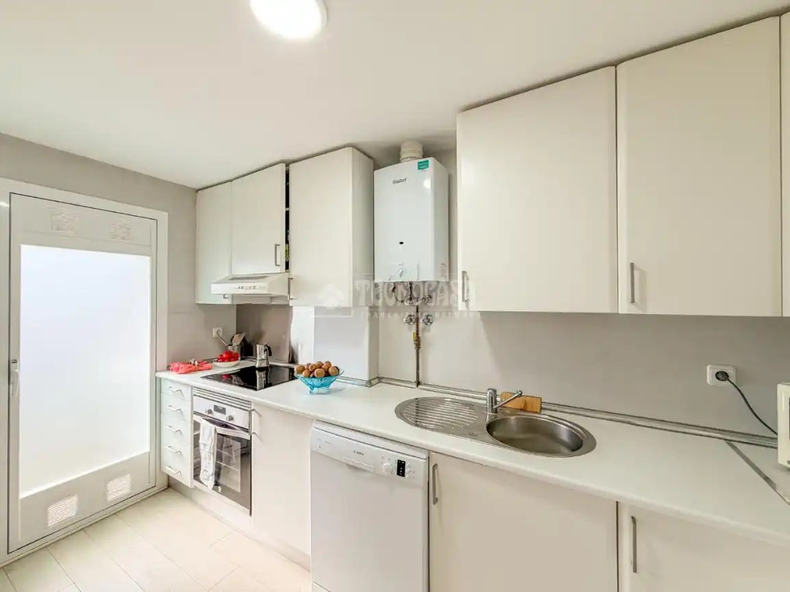 Kitchen of Flat for sale in Rota  with Air Conditioner, Terrace and Storage room