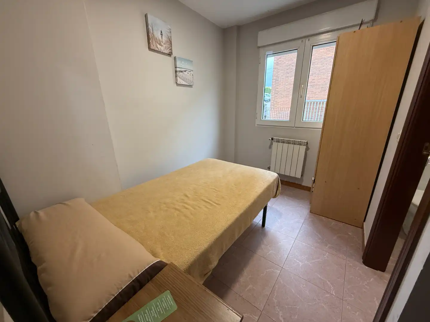 Dormitori de Edifici en venda en Siero amb Alarma