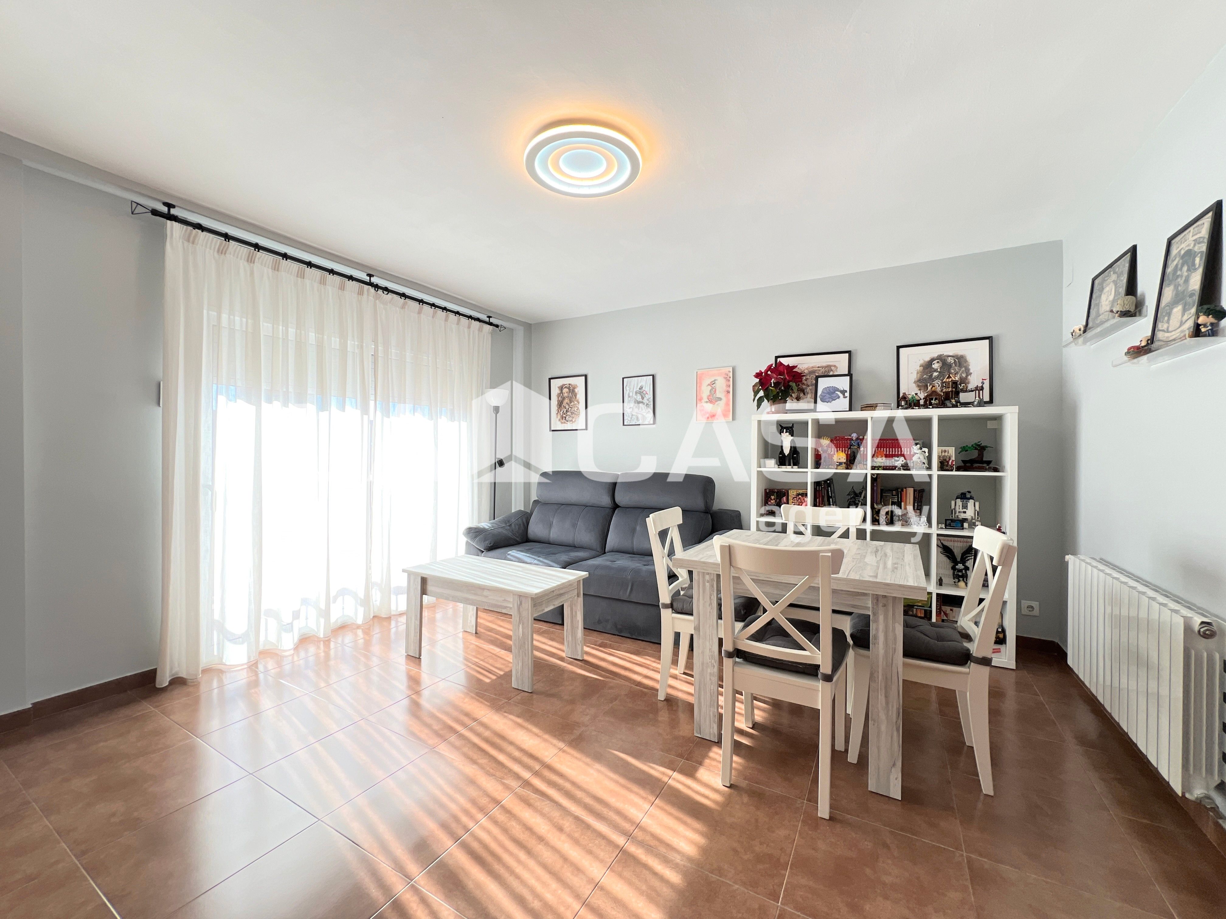 Sala d'estar de Pis en venda en Badalona amb Balcó