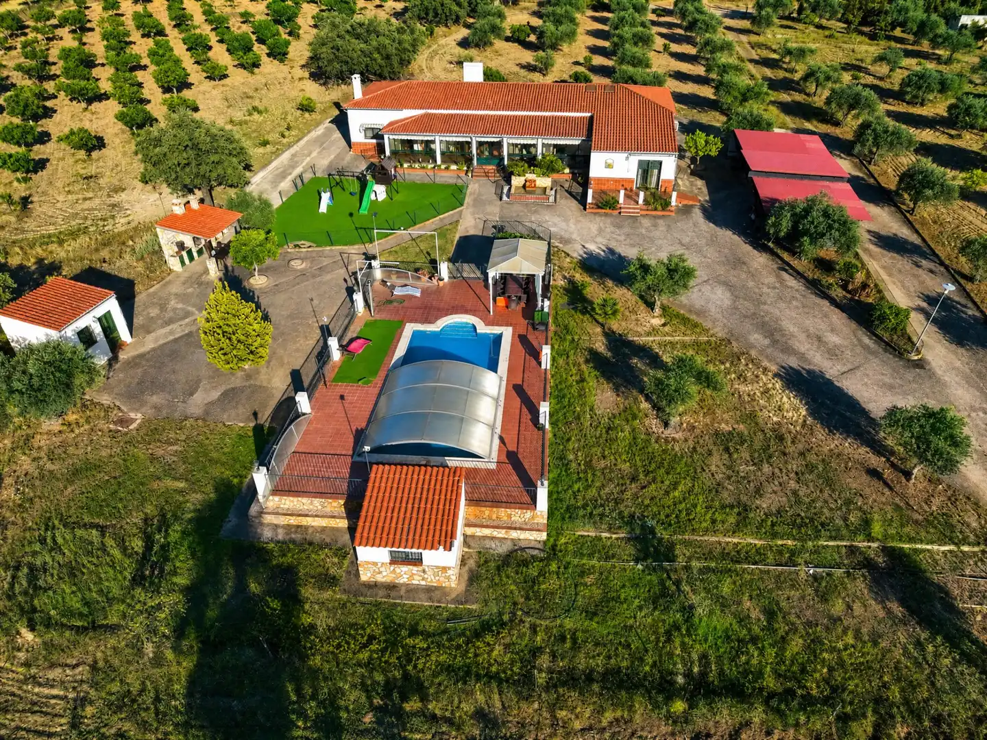 Piscina de Finca rústica en venda en Alcuéscar amb Aire condicionat, Calefacció i Jardí privat