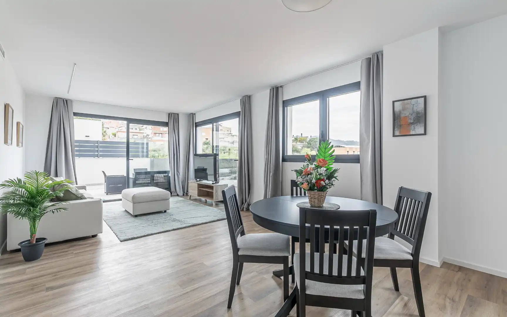 Dining room of Flat for rent in Sant Boi de Llobregat  with Air Conditioner, Heating and Private garden