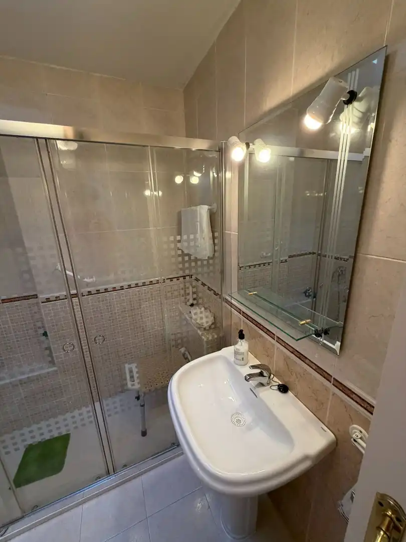 Baño de Piso en venta en Aranjuez con Aire acondicionado y Calefacción