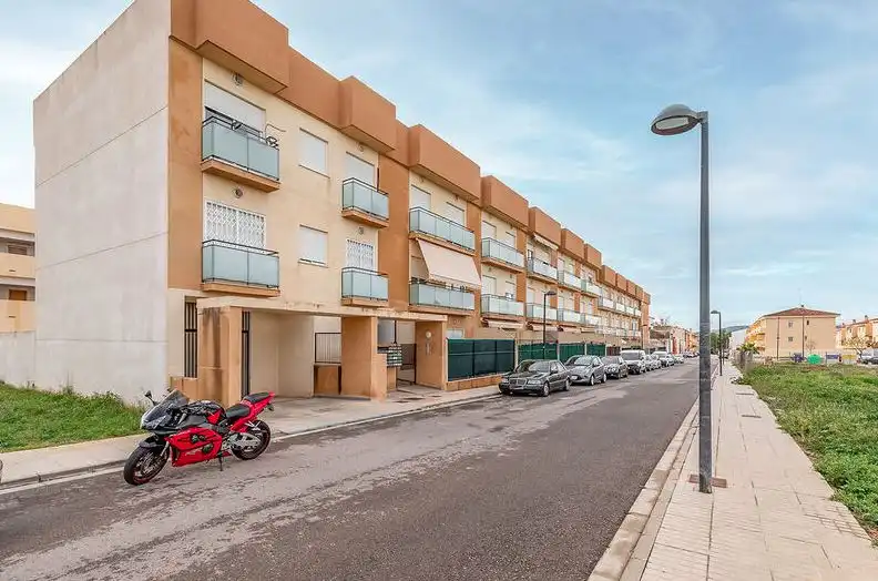Vista exterior de Garaje en venta en Loriguilla