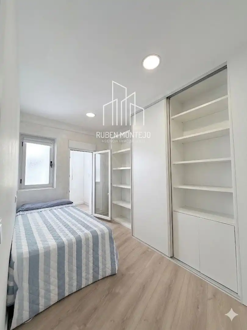 Bedroom of Flat for rent in Salamanca  with Heating, Terrace and Furnished