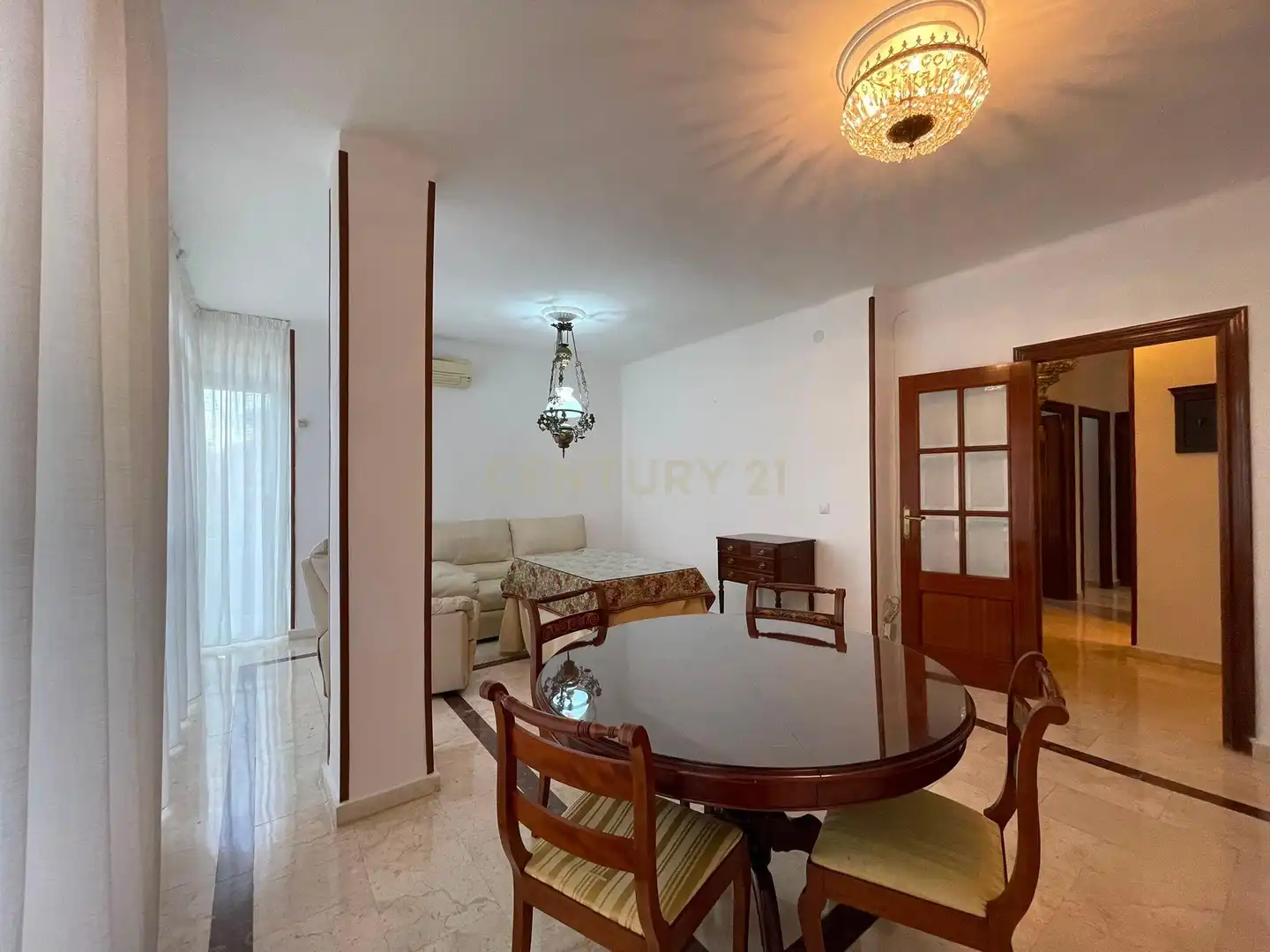 Dining room of Apartments for rent in Granada  with Air Conditioner, Washing machine and Balcony