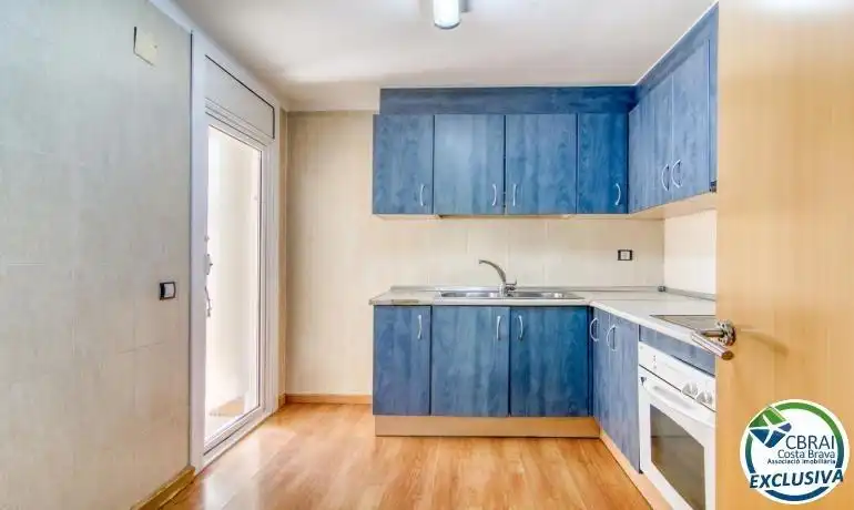 Kitchen of Apartments for sale in Roses  with Air Conditioner, Heating and Parquet flooring