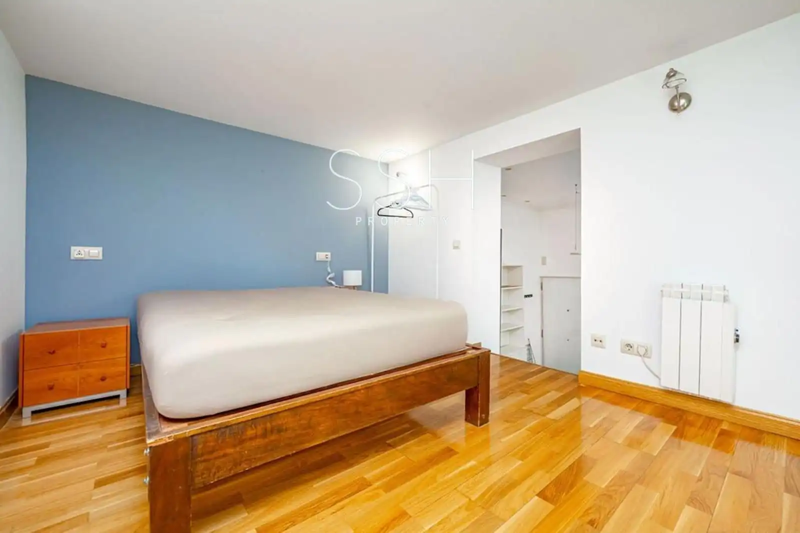 Schlafzimmer von Wohnung zur Miete in Madrid mit Heizung und Möbliert