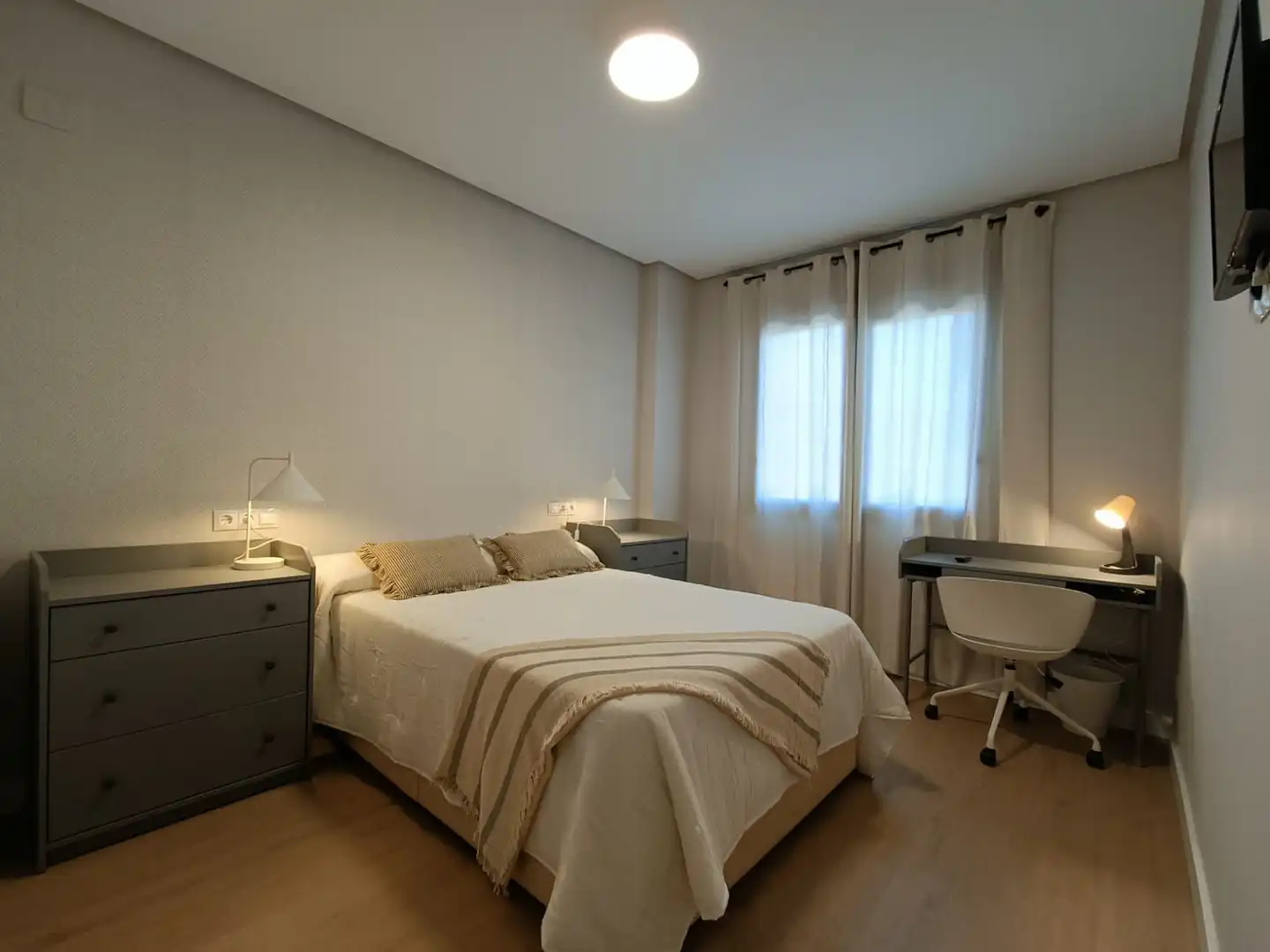 Apartament amb piscina de lloguer a Avenida Alcalde Luis Uruñuela, imagen 8