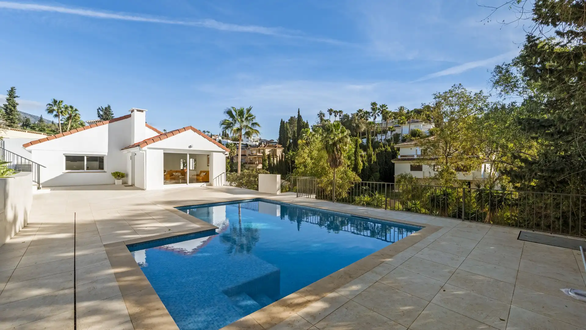 Swimming pool of Houses for sale in Mijas  with Air Conditioner, Private garden and Terrace