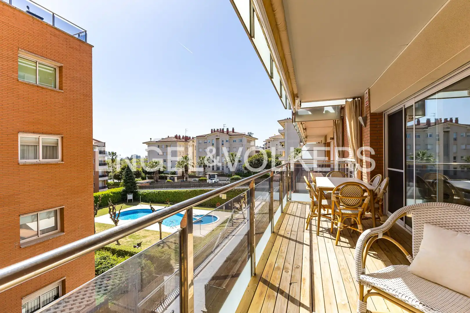 Terrassa de Pis de lloguer en Sitges amb Aire condicionat, Calefacció i Piscina
