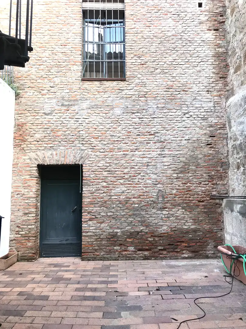 Vista exterior de Casa adosada en venta en Plasencia con Aire acondicionado, Calefacción y Jardín privado