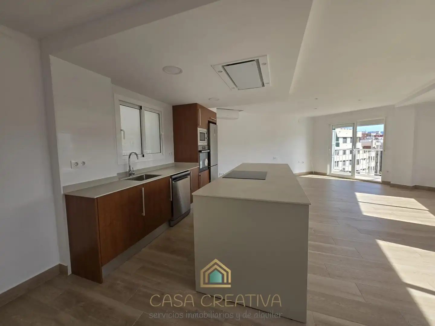 Cuina de Pis de lloguer en Gandia amb Aire condicionat, Calefacció i Terrassa