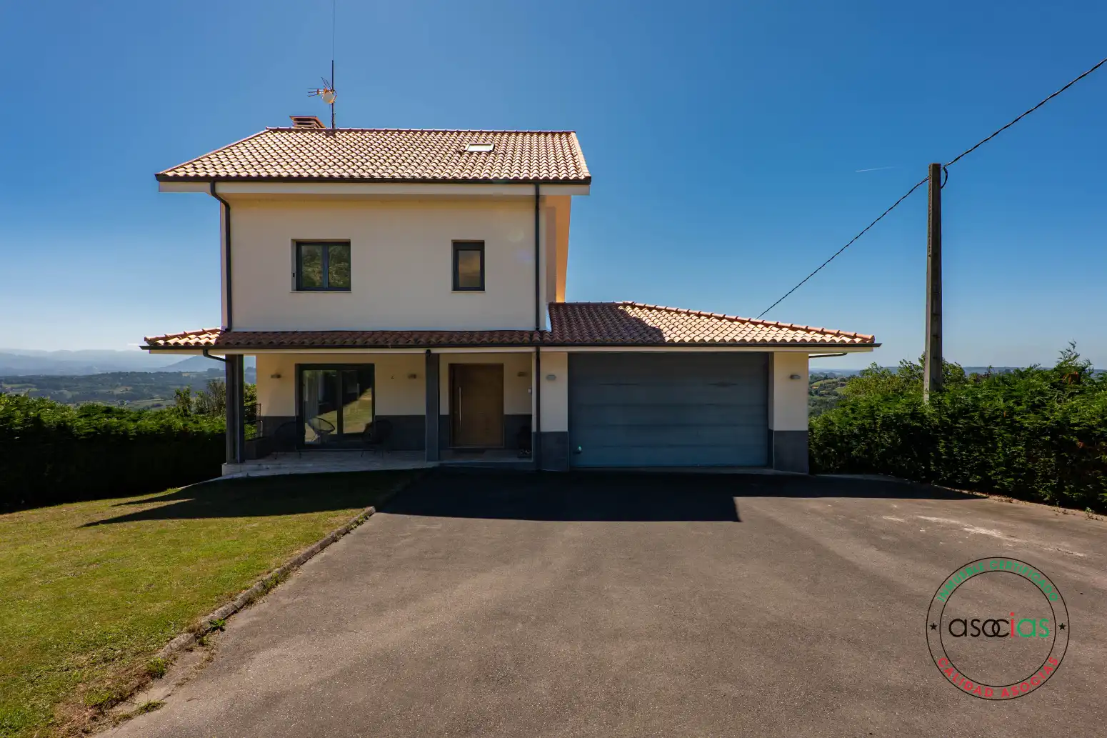 Vista exterior de Casa o chalet en venta en Gijón  con Calefacción, Jardín privado y Terraza