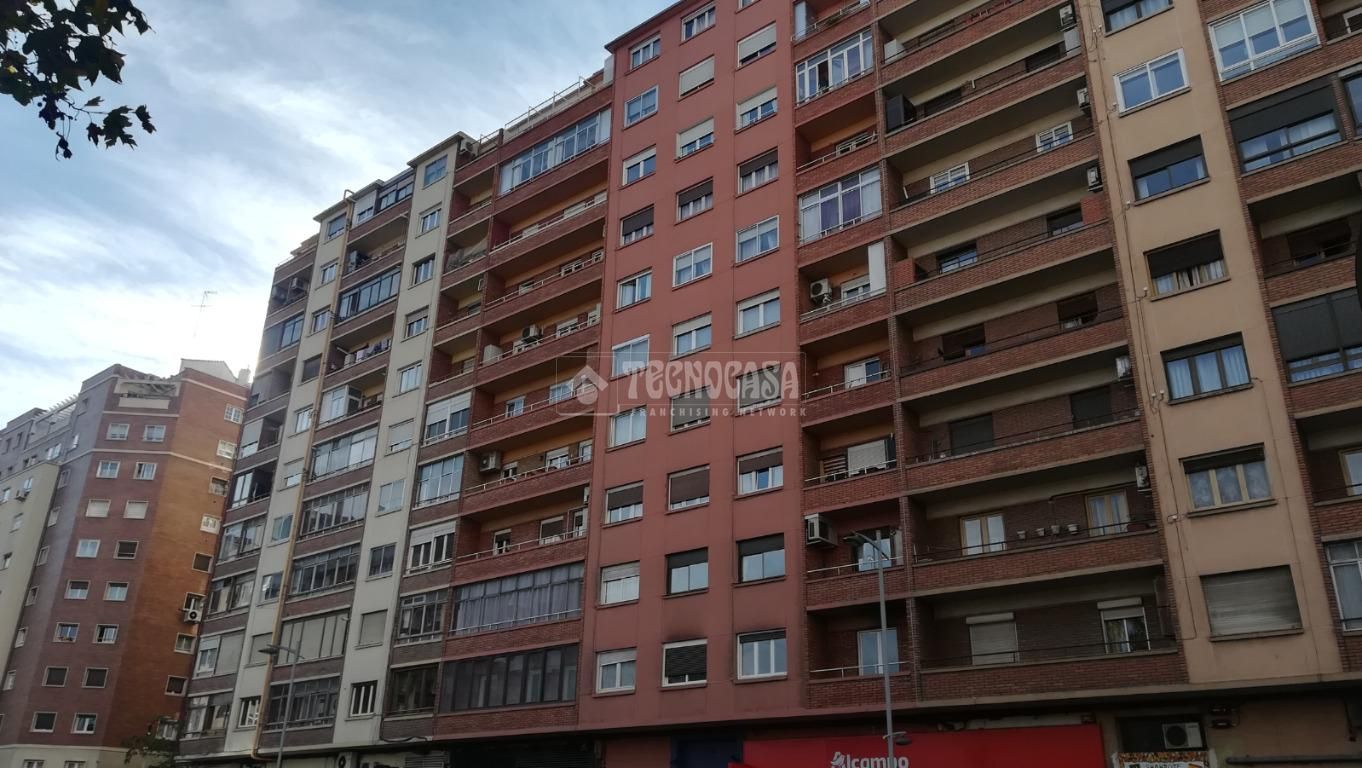 Exterior view of Flat for sale in  Zaragoza Capital  with Terrace and Balcony