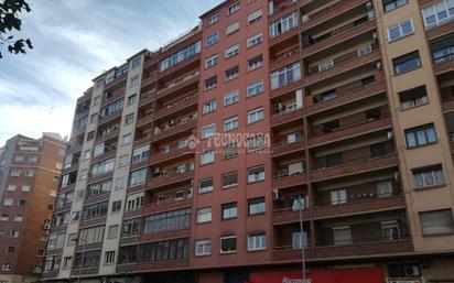 Exterior view of Flat for sale in  Zaragoza Capital  with Terrace and Balcony