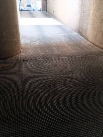 Garaje en Venta en Calle París en El Cano - Los Bermejales