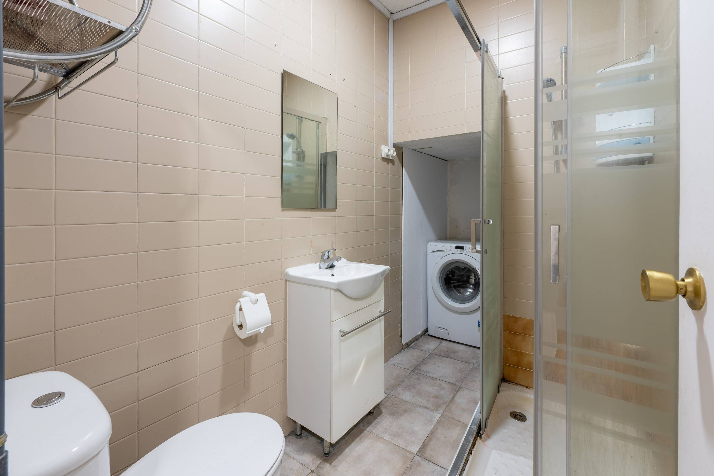 Planta baja for sale in Embajadores - Lavapiés