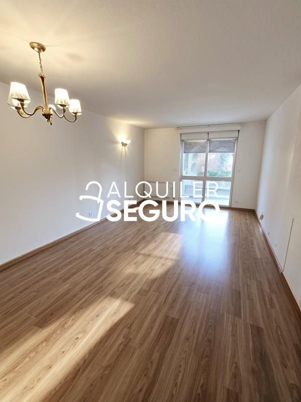 Exterior view of Flat to rent in San Fernando de Henares  with Air Conditioner and Heating