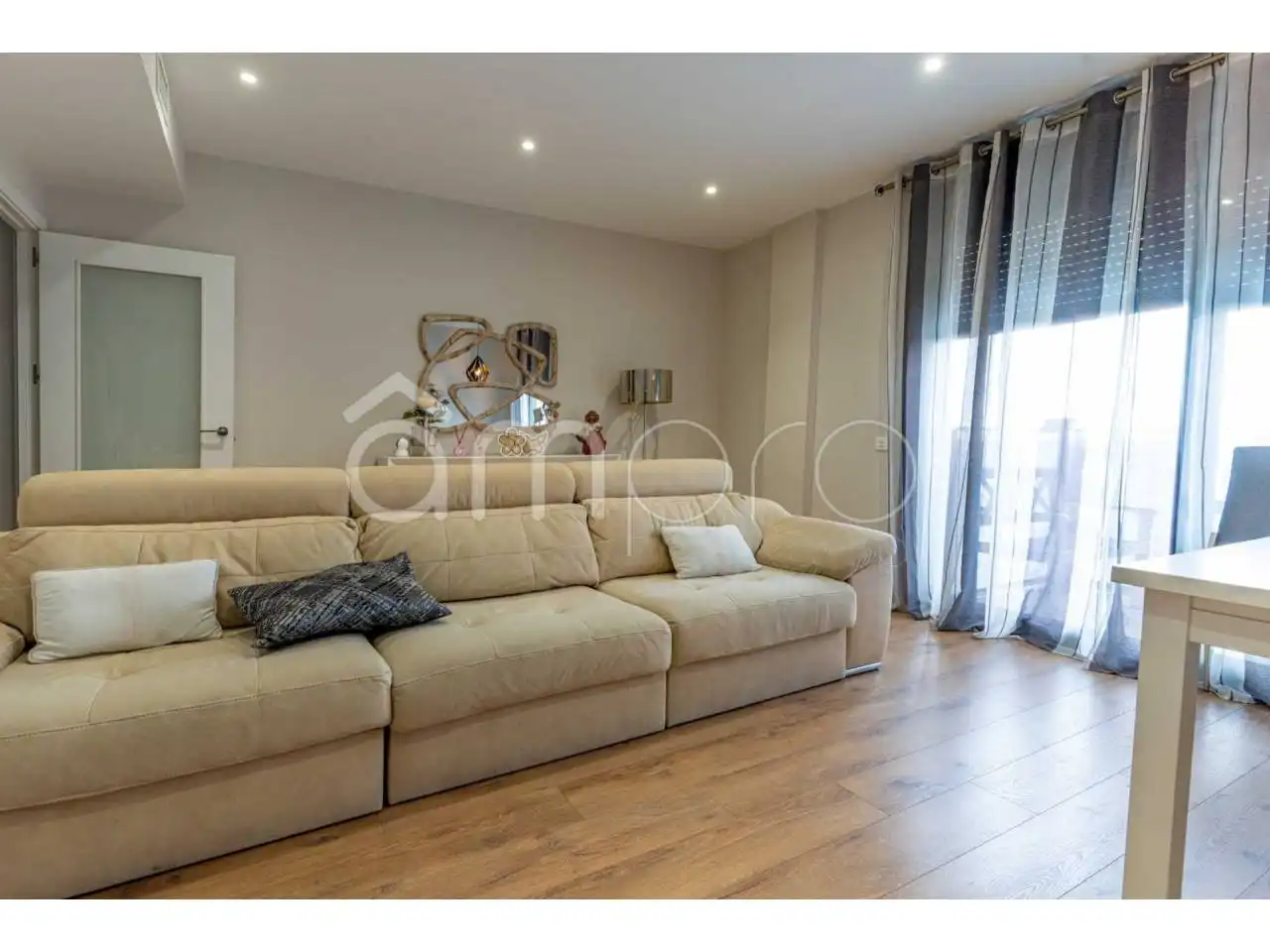 Sala d'estar de Pis en venda en Tarragona amb Aire condicionat, Parquet i Terrassa