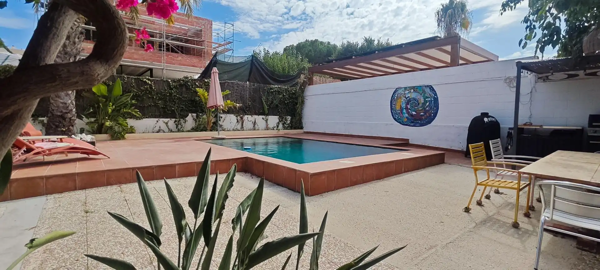 Swimming pool of Houses for sale in Los Arenales del Sol