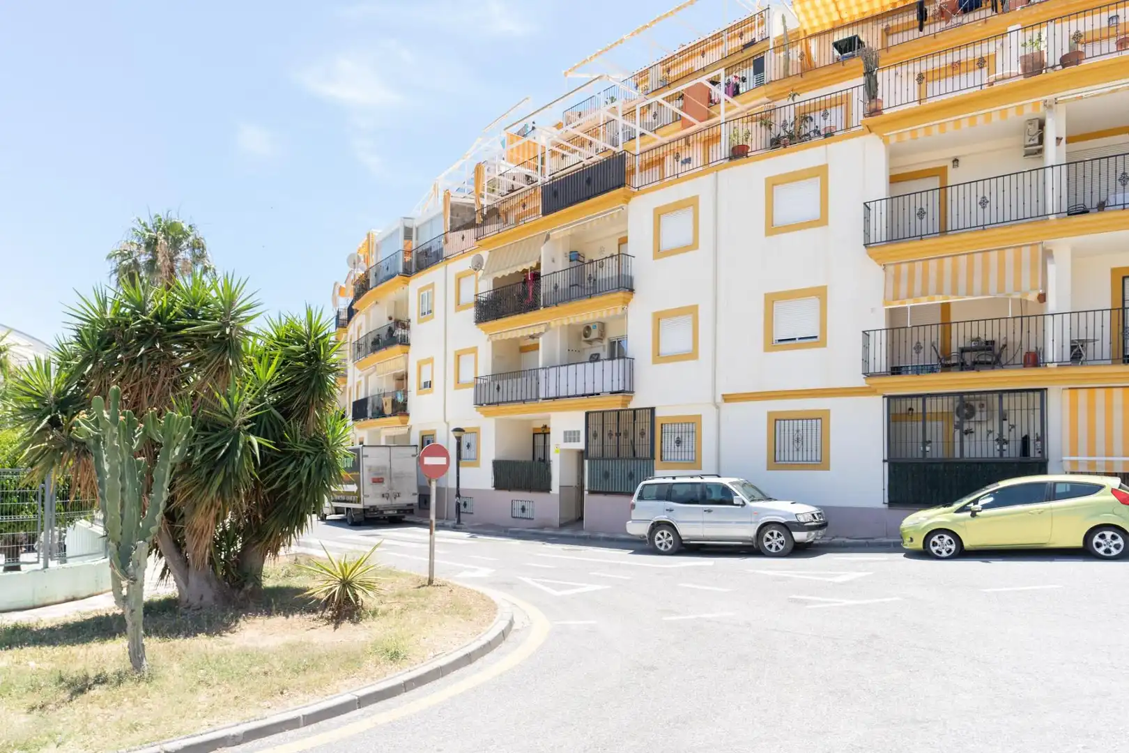 Vista exterior de Piso en venta en Gualchos con Terraza y Balcón