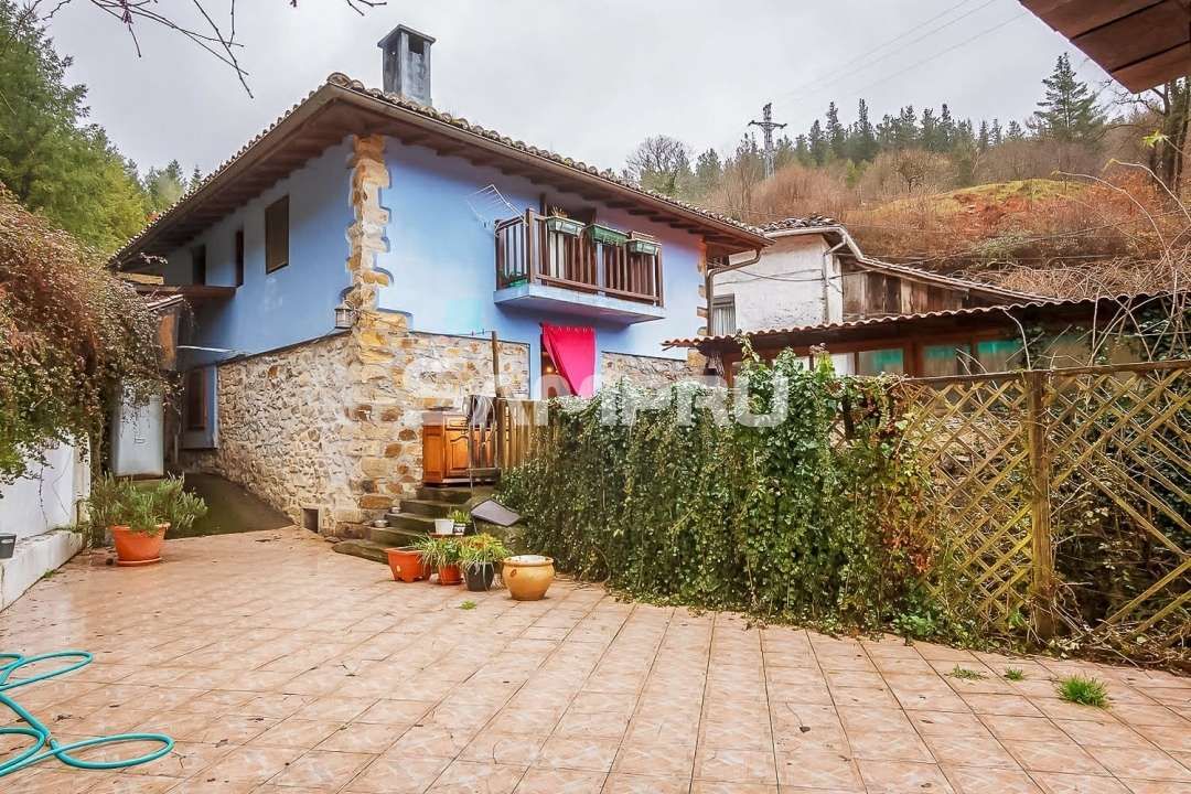 Exterior view of Flat for sale in Arrasate / Mondragón  with Heating, Private garden and Terrace