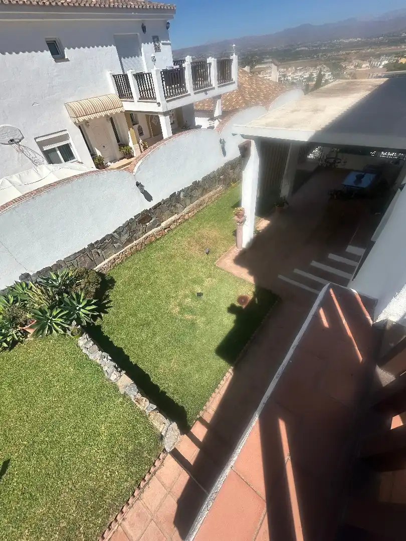 Jardí de Casa adosada en venda en Alhaurín de la Torre amb Aire condicionat, Jardí privat i Terrassa