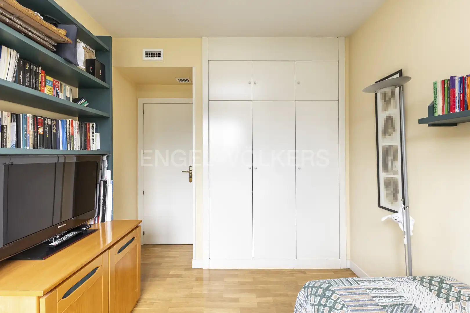 Schlafzimmer von Maisonette zur Miete in La Moraleja mit Klimaanlage, Heizung und Privatgarten