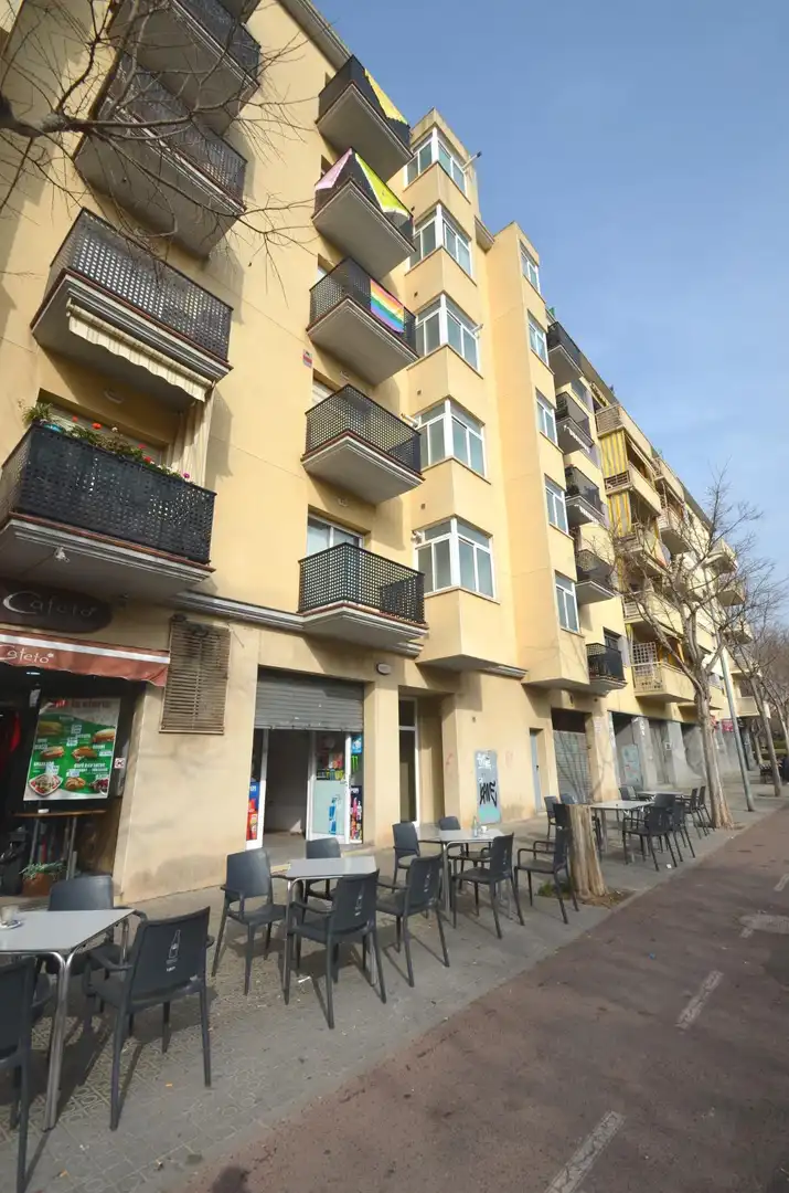Vista exterior de Local de alquiler en Vilanova i la Geltrú