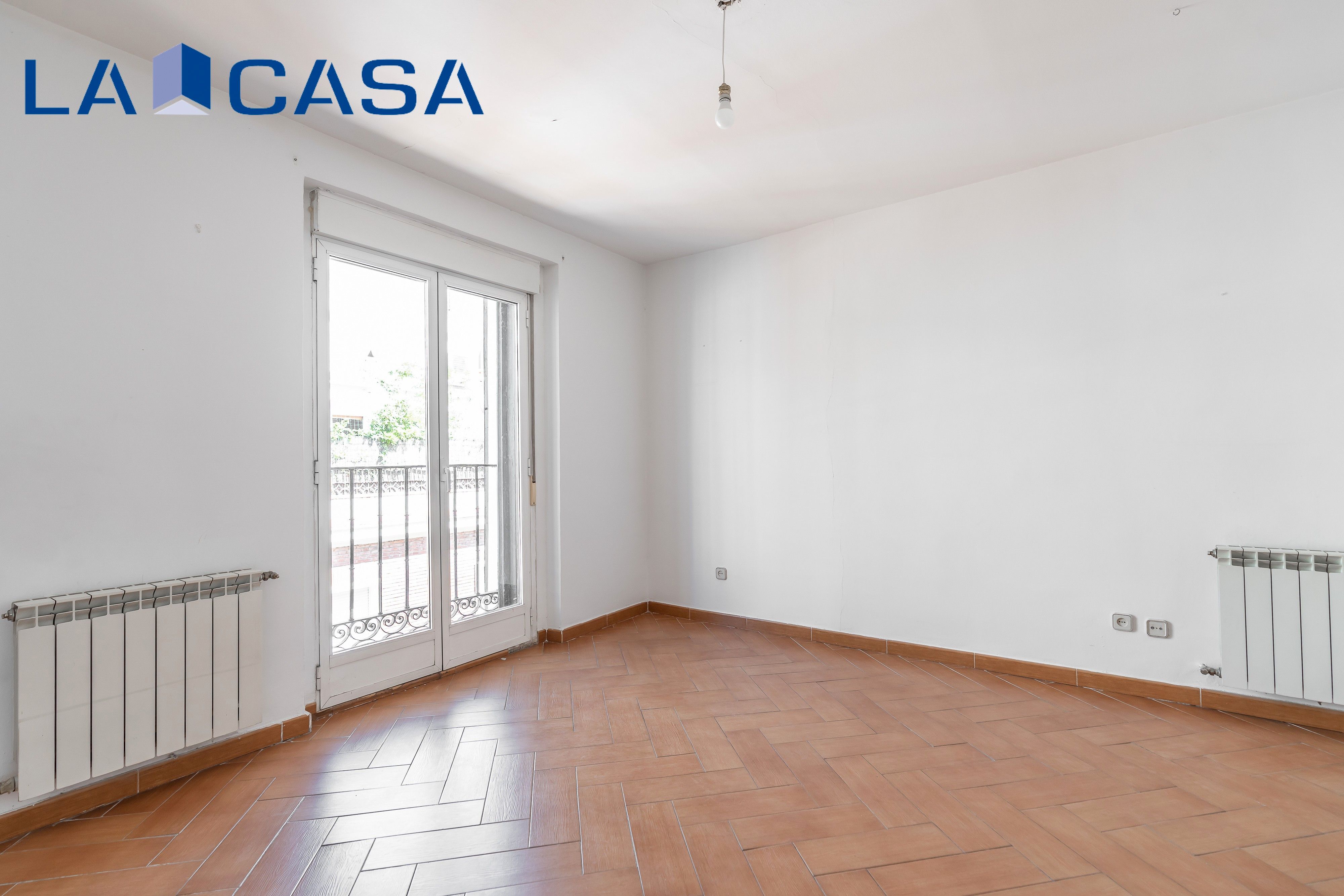 Flat for sale in  Madrid Capital  with Heating and Balcony